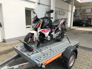 Motorrad Transporter klein 850kg-1.000kg gebremst