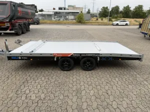 Autotransport 4,5m / 3.0t gebremst